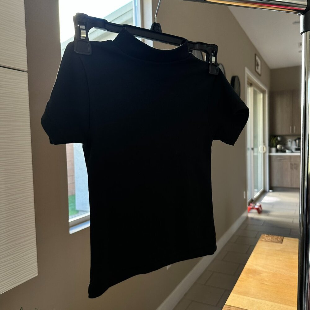 Black short-sleeve turtleneck.